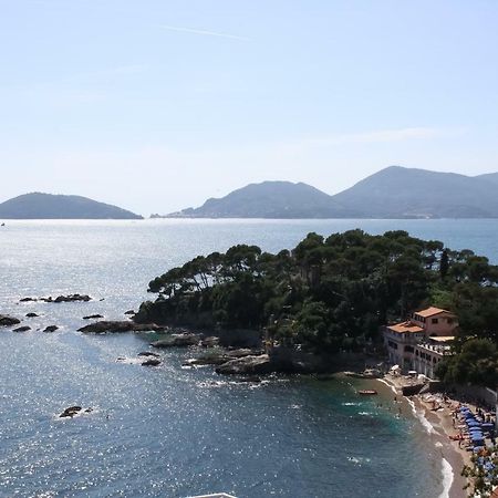Sulla Spiaggia Di Toto E Tota Tellaro Extérieur photo
